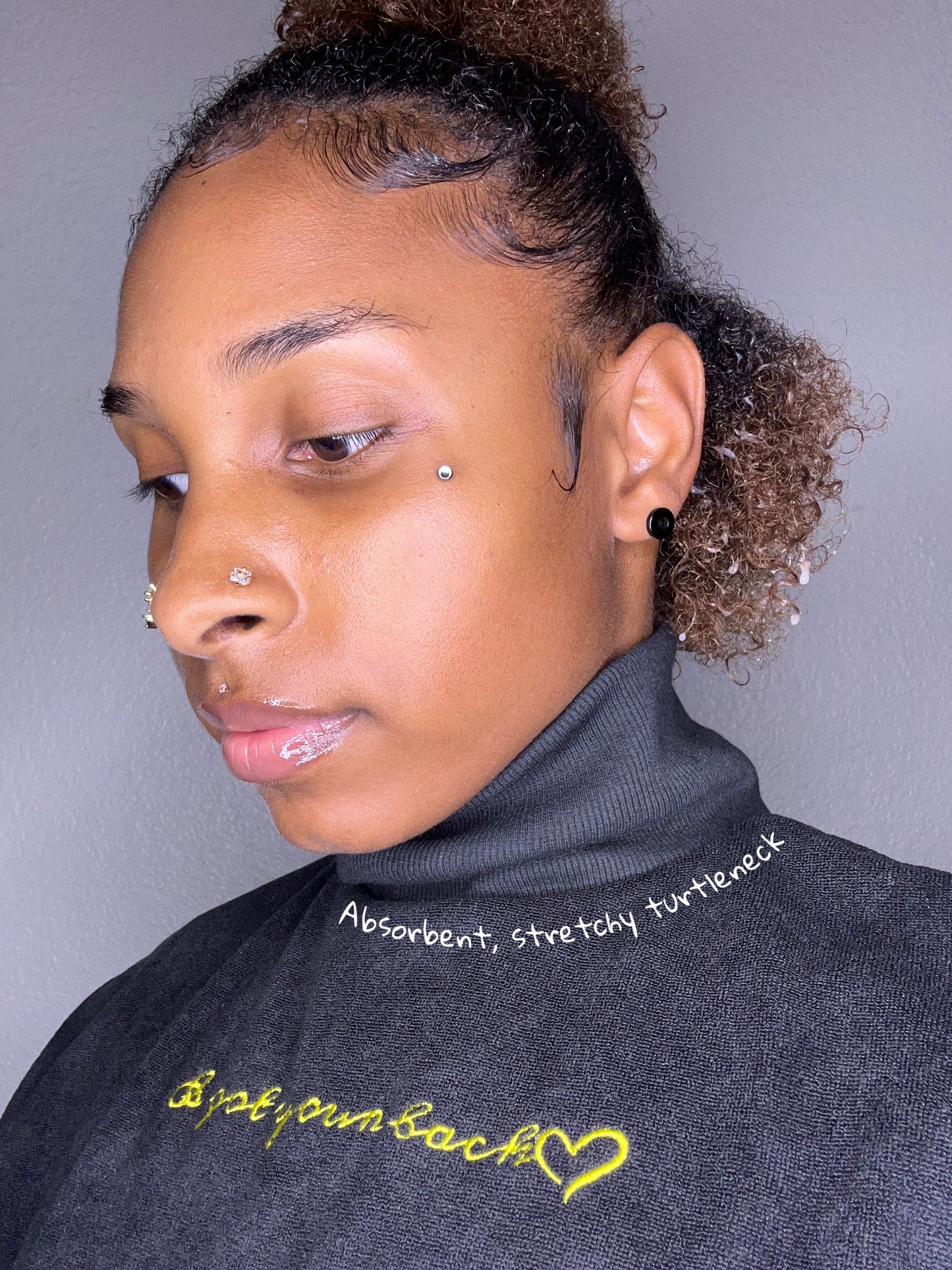 Turtleneck Hair-Bib - Black