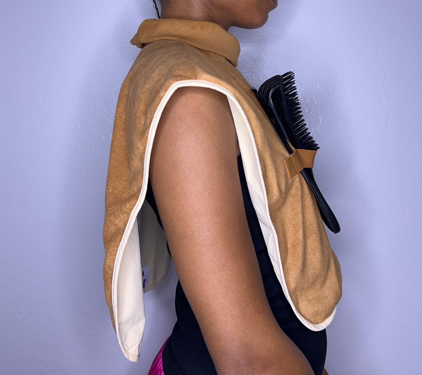 Turtleneck Hair-Bib - Brown