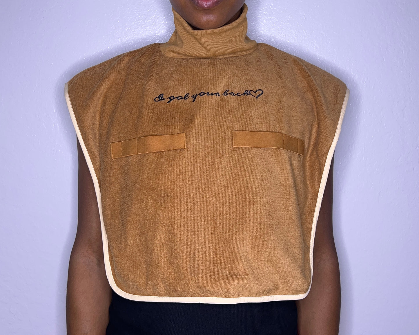 Turtleneck Hair-Bib - Brown